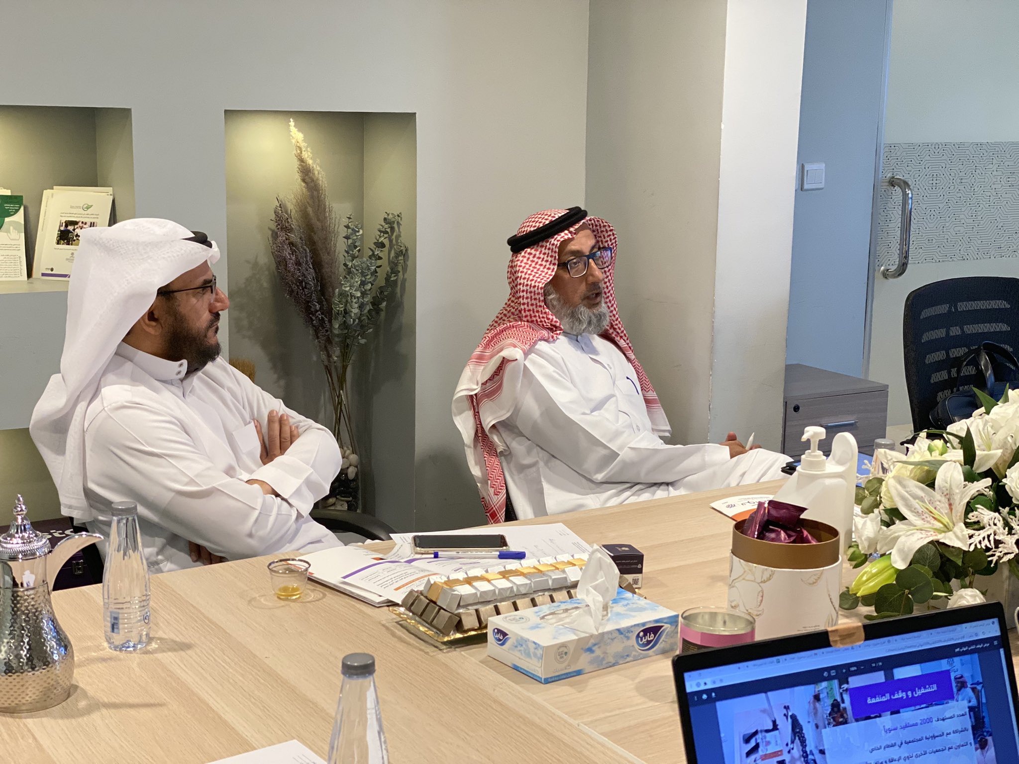 جلسات استشارية مع المهندس سامي الحصيّن والدكتور عبدالله المحيذيف