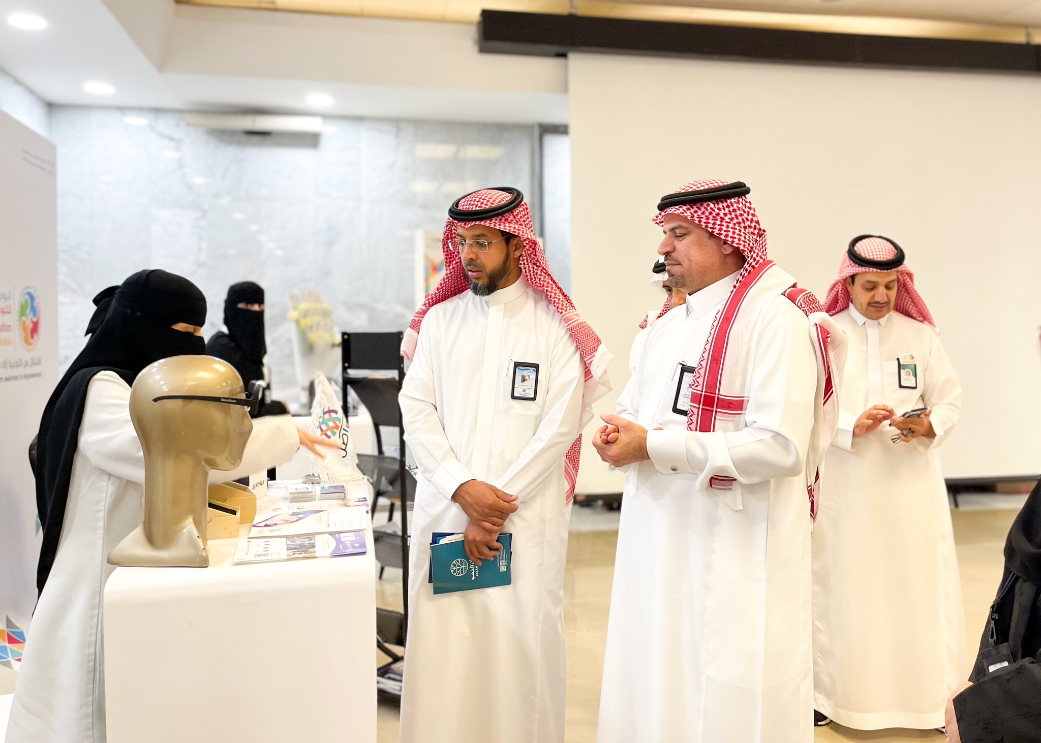 جمعية تواصل حاضرة في #اليوم_العالمي_للتوحد بتنظيم من إدارة تعليم الرياض